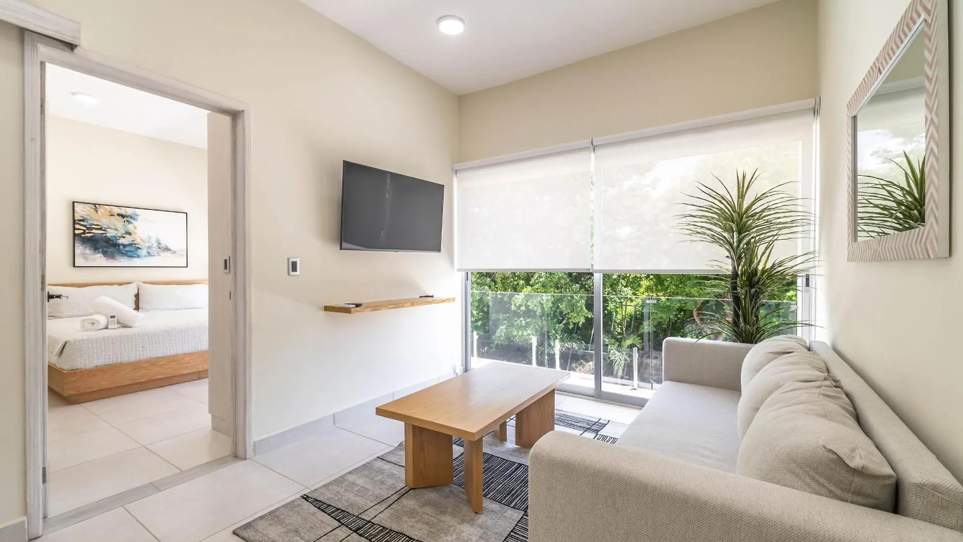 2 Bd Suite With Balcony, Rooftop Pool, Hot Tub, Gym #207 Playa del Carmen Holiday home