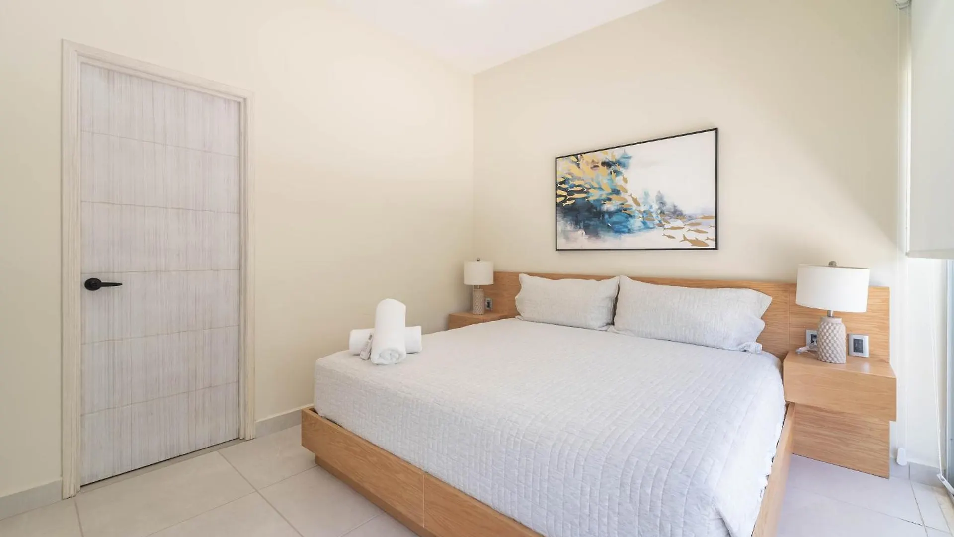 Holiday home 2 Bd Suite With Balcony, Rooftop Pool, Hot Tub, Gym #207 Playa del Carmen Mexico