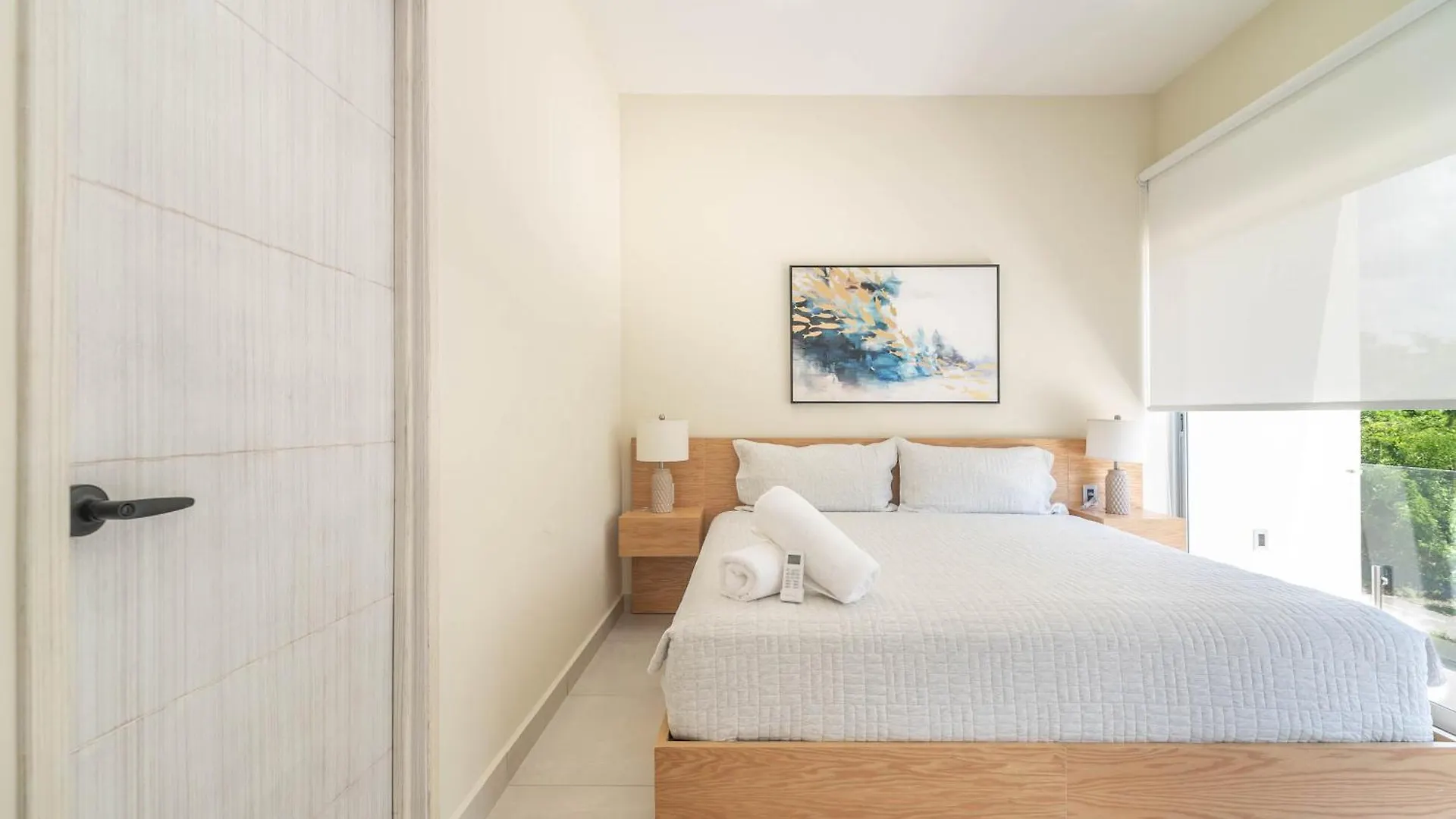 2 Bd Suite With Balcony, Rooftop Pool, Hot Tub, Gym #207 Playa del Carmen